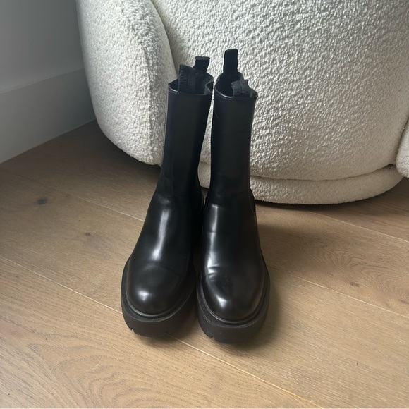 ZARA Heeled Ankle Chelsea Boots - Picture 5 of 7